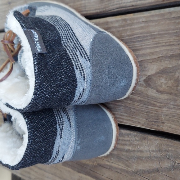 Minnetonka Torrey Lace-Up Booties - Picture 4 of 10